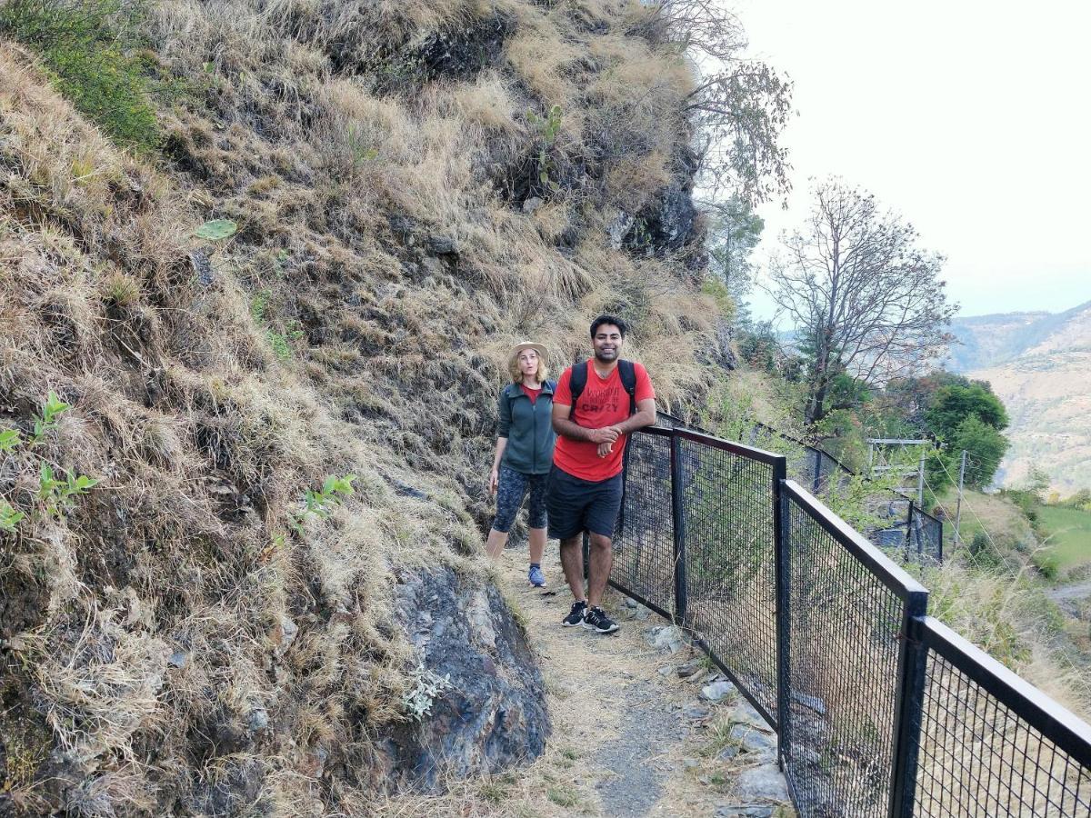 Neha Homestay Shimla Luaran gambar