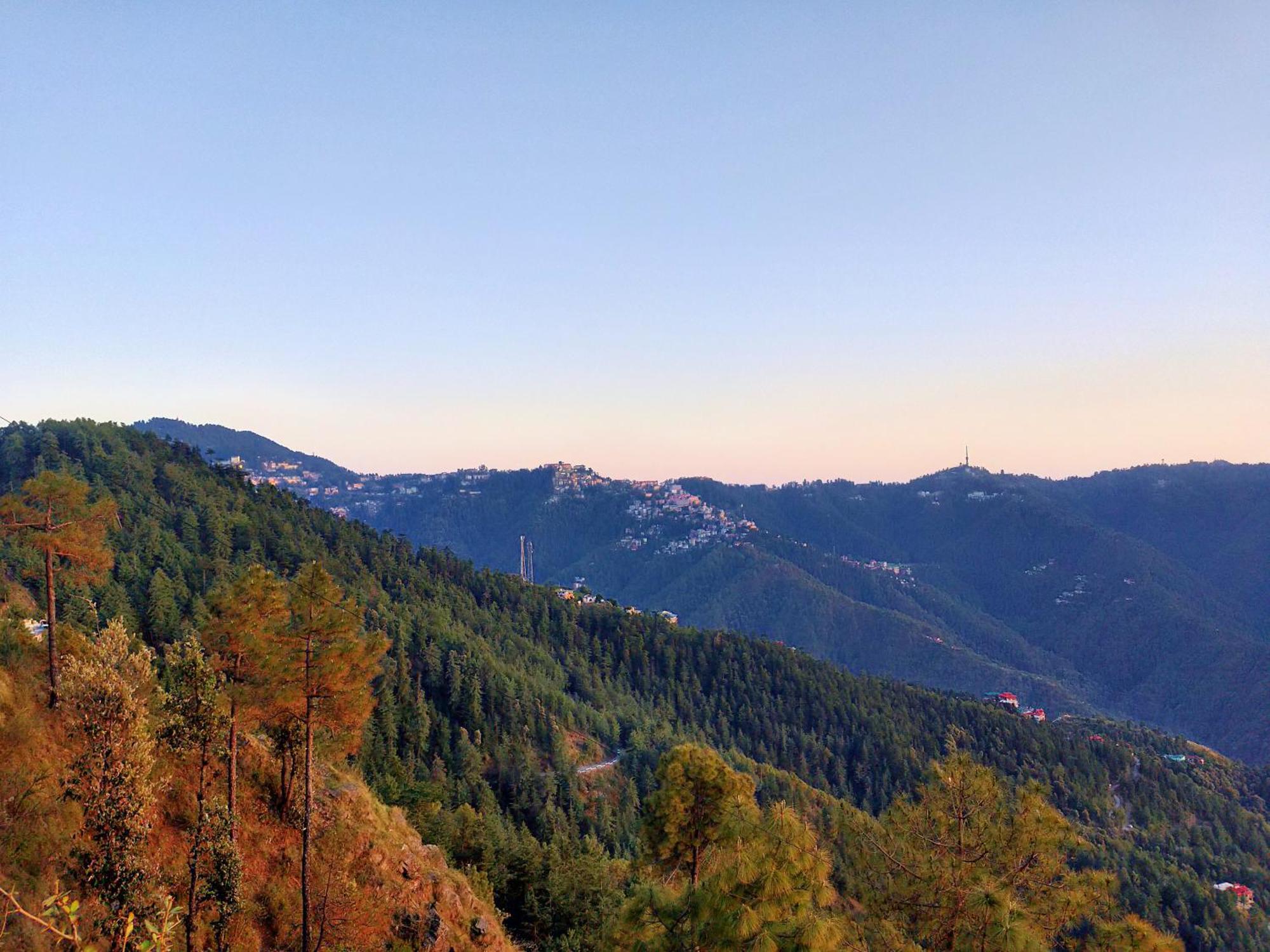 Neha Homestay Shimla Luaran gambar